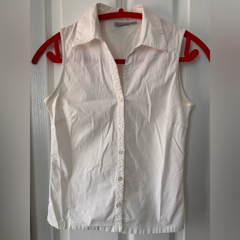 Elegant Sleeveless Button-Down Shirt